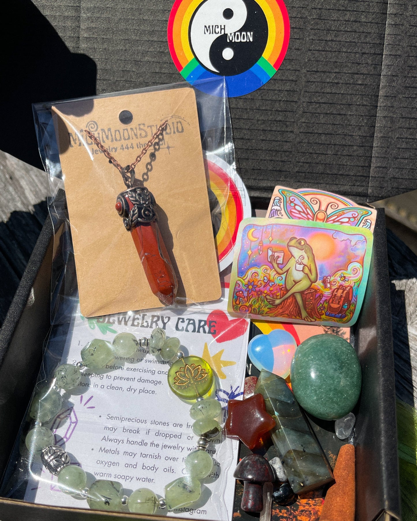 Studio Blind Box • Jewelry and Crystal Carvings