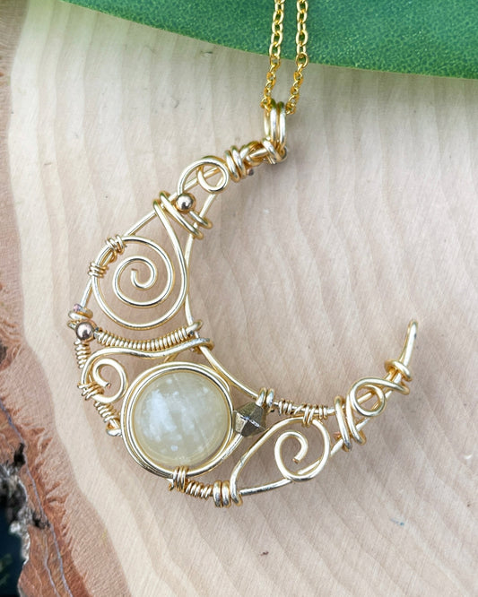 Prancer • Green Onyx Moon Pendant