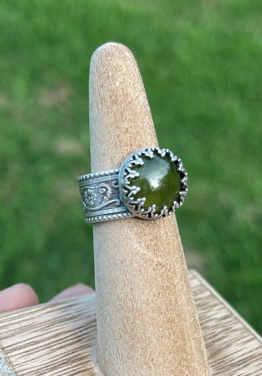 Size 6 • Peridot Ring